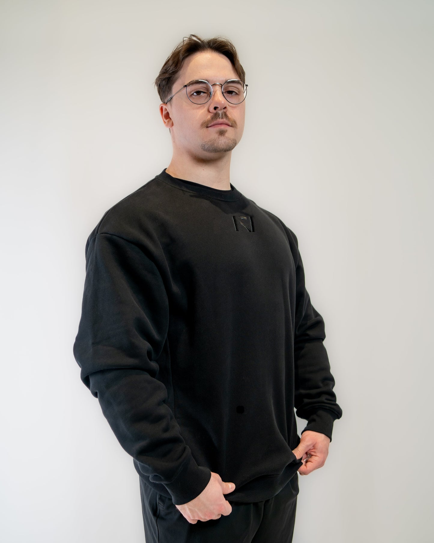 Made for the days when you need to stay warm without compromising mobility, the Unisex FLXcrw is built by athletes and designed for performance. All A7 Powerlifting Equipment shipping to UK, Norway, Switzerland and Iceland.